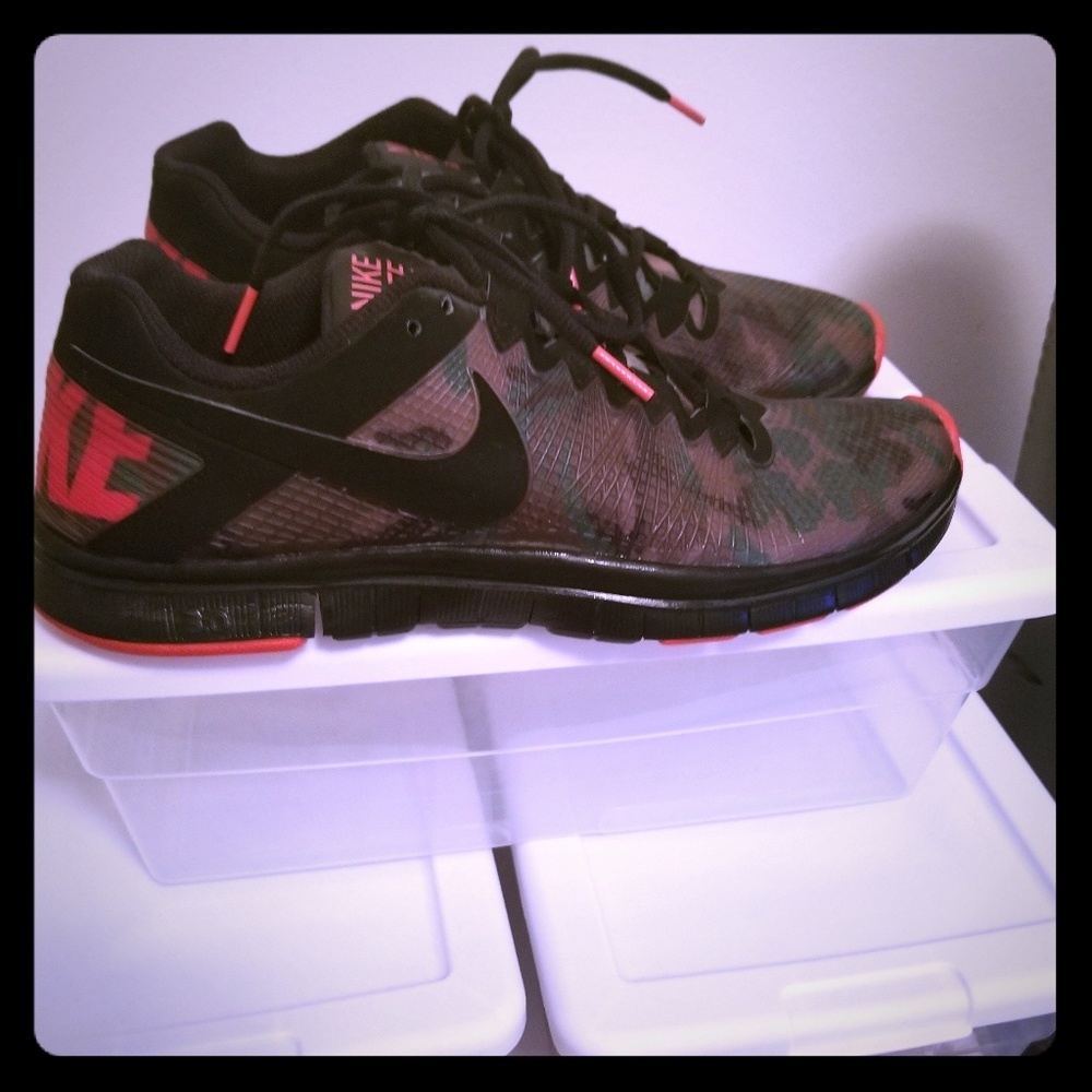 Worn for one day. Excellent condition been sitting
